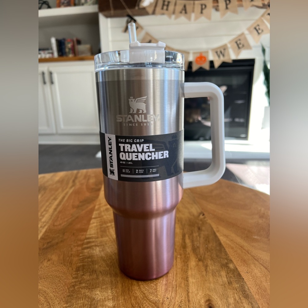 Stanley 40 oz Stainless Steel Adventure Quencher Tumbler - Champagne Ombré NWT